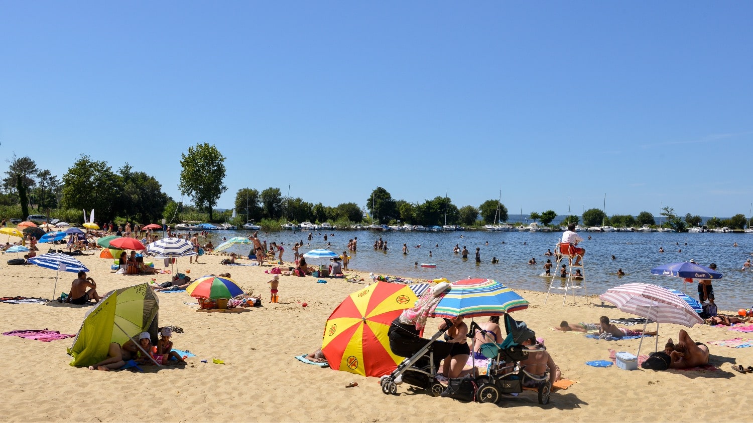 Pourquoi choisir un camping au bord du lac de Sanguinet pour vos vacances ?